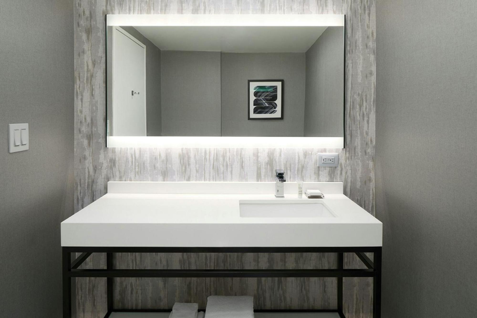 Chambre Lit King-Size Club avec Accès au Salon - Étage Supérieur
